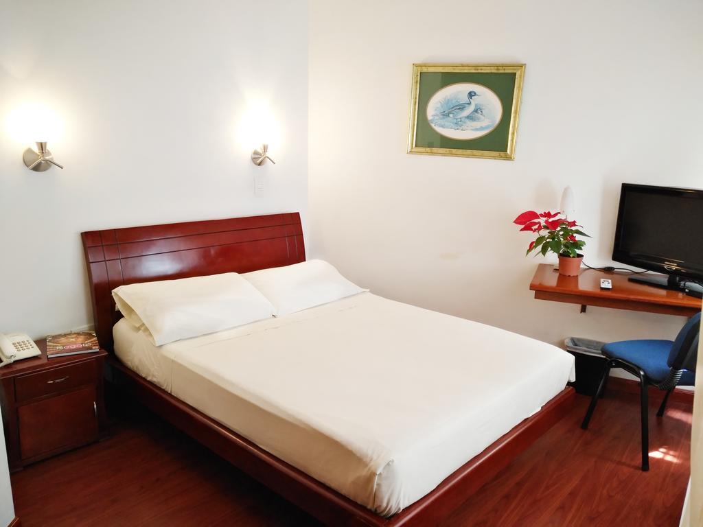 Teusaquillo Boutique Hotel Богота Екстериор снимка